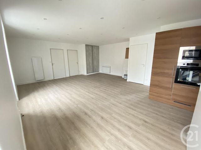 Appartement T3 à louer - 3 pièces - 67.4 m2 - LE GAVRE - 44 - PAYS-DE-LOIRE - Century 21 Espace De L'Isac